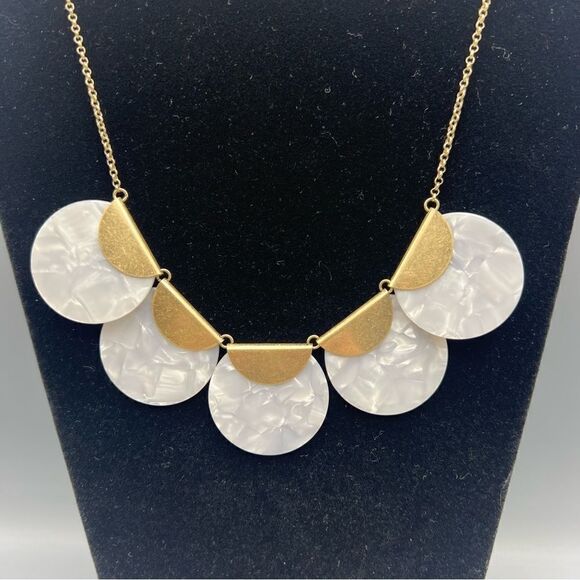 Banana Republic White Marble Lucite Gold-Tone Circle Necklace - Picture 2 of 4